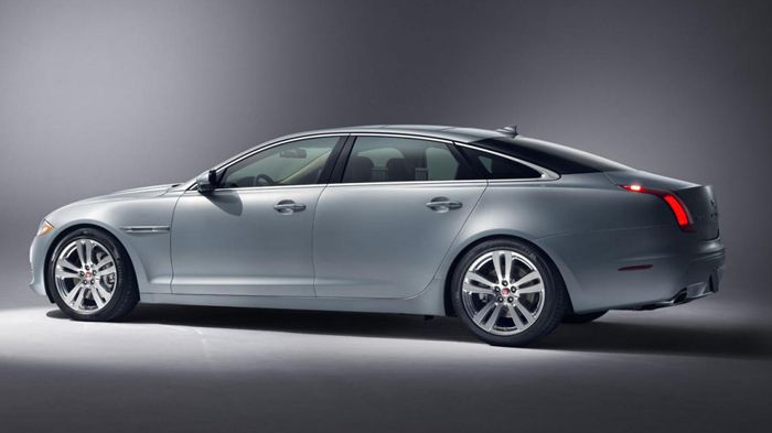 Η ναυαρχίδα της Jaguar θα τροφοδοτείται από μια μεγάλη γκάμα κινητήρων με κορυφαίο τον turbo 5,0 λτ. V8 των 550 ίππων και 680 Nm ροπής, συνδυασμένος μ